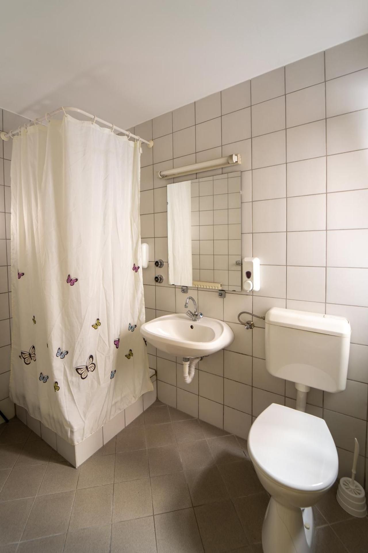 Marco Polo Top Ho(s)tel Twin Room 2