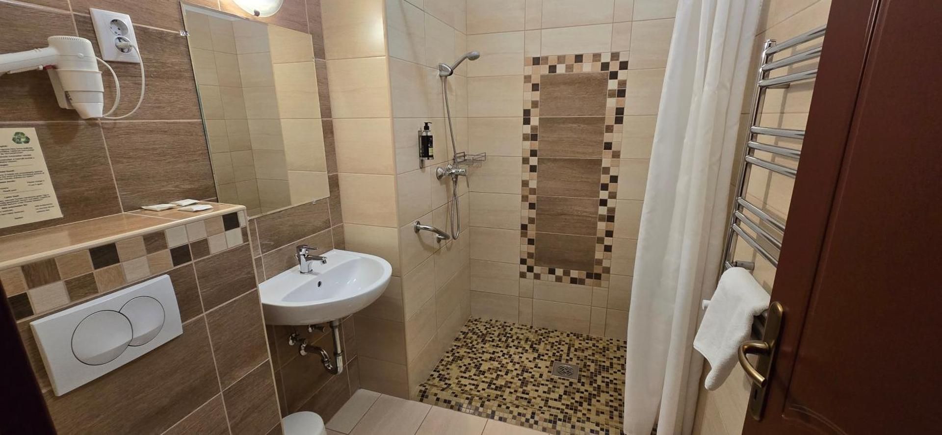 Triple Room without Air Conditioning