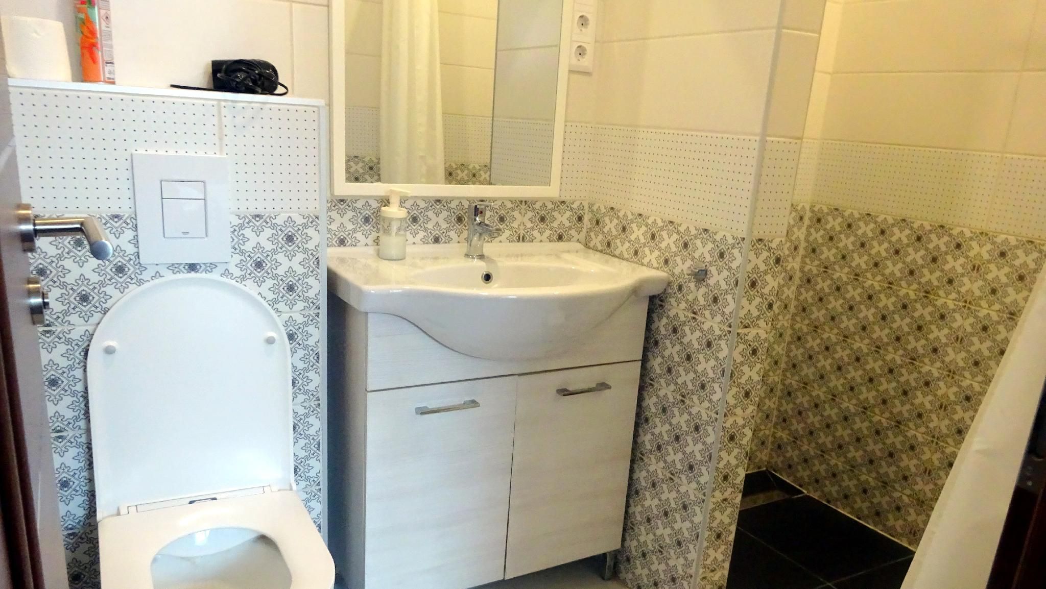 Apartment - 2 Double Beds and Sofa Bed