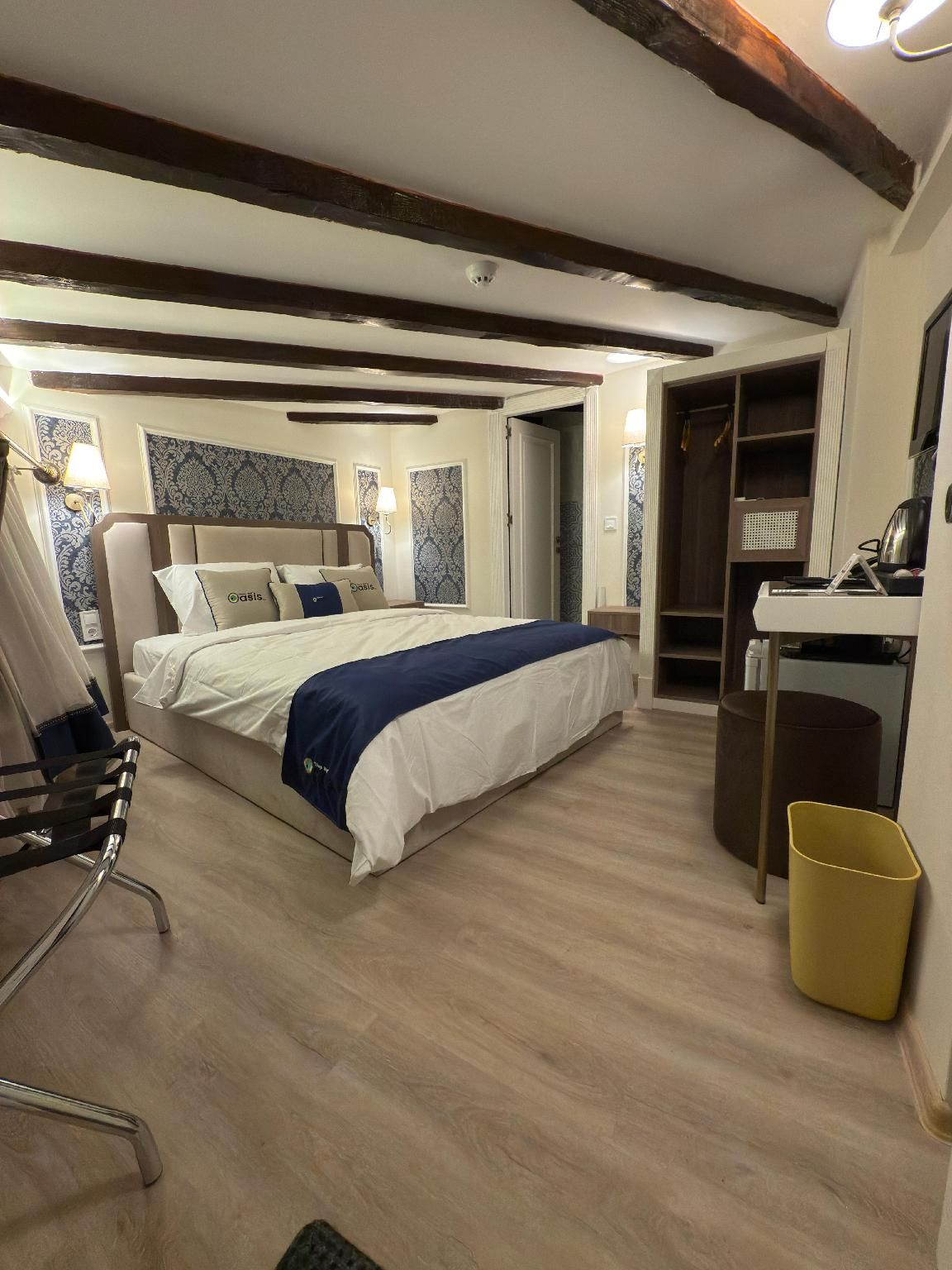 Oasis Inn Budapest Standard Room