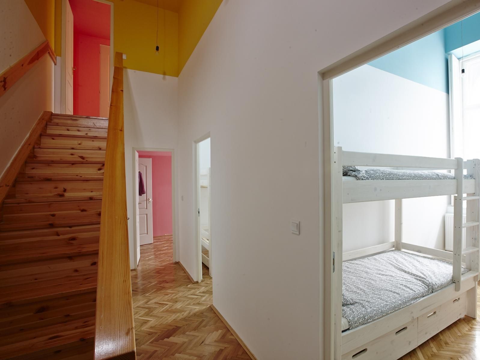 HoBar Hostel