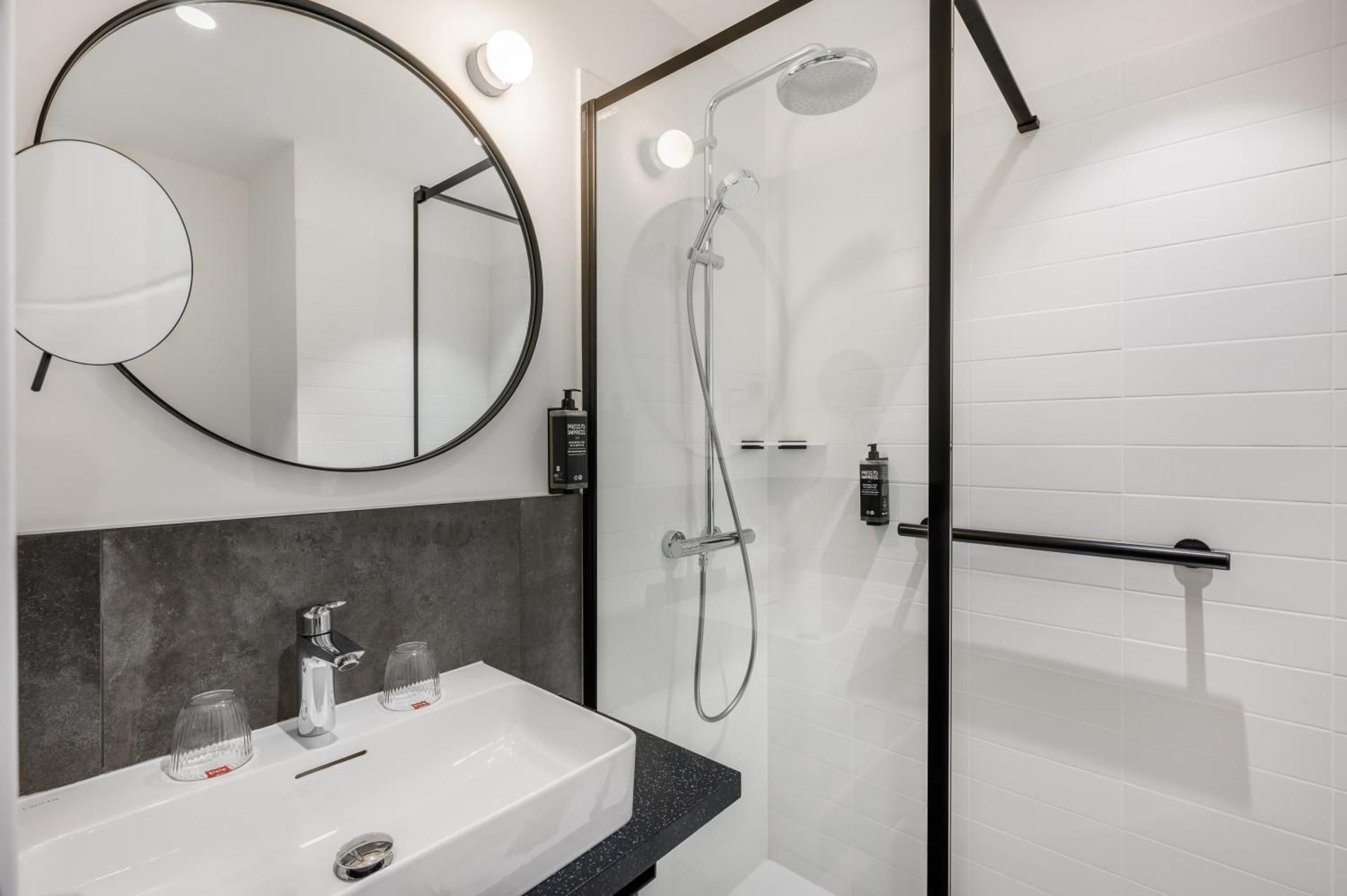 Standard Room with 1 double bed