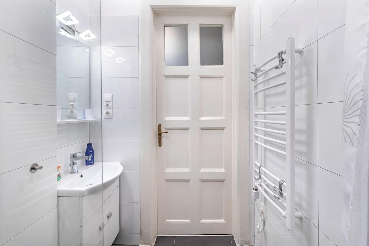 6aea51de6e189bb08e1be5e5deb3e748