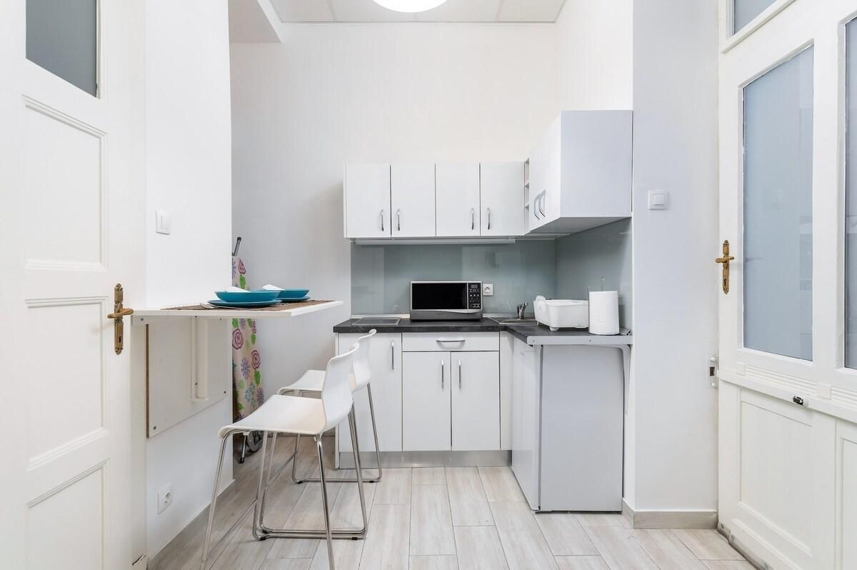 b9ad66770ec8c5c6b4ac4dc885602c4b