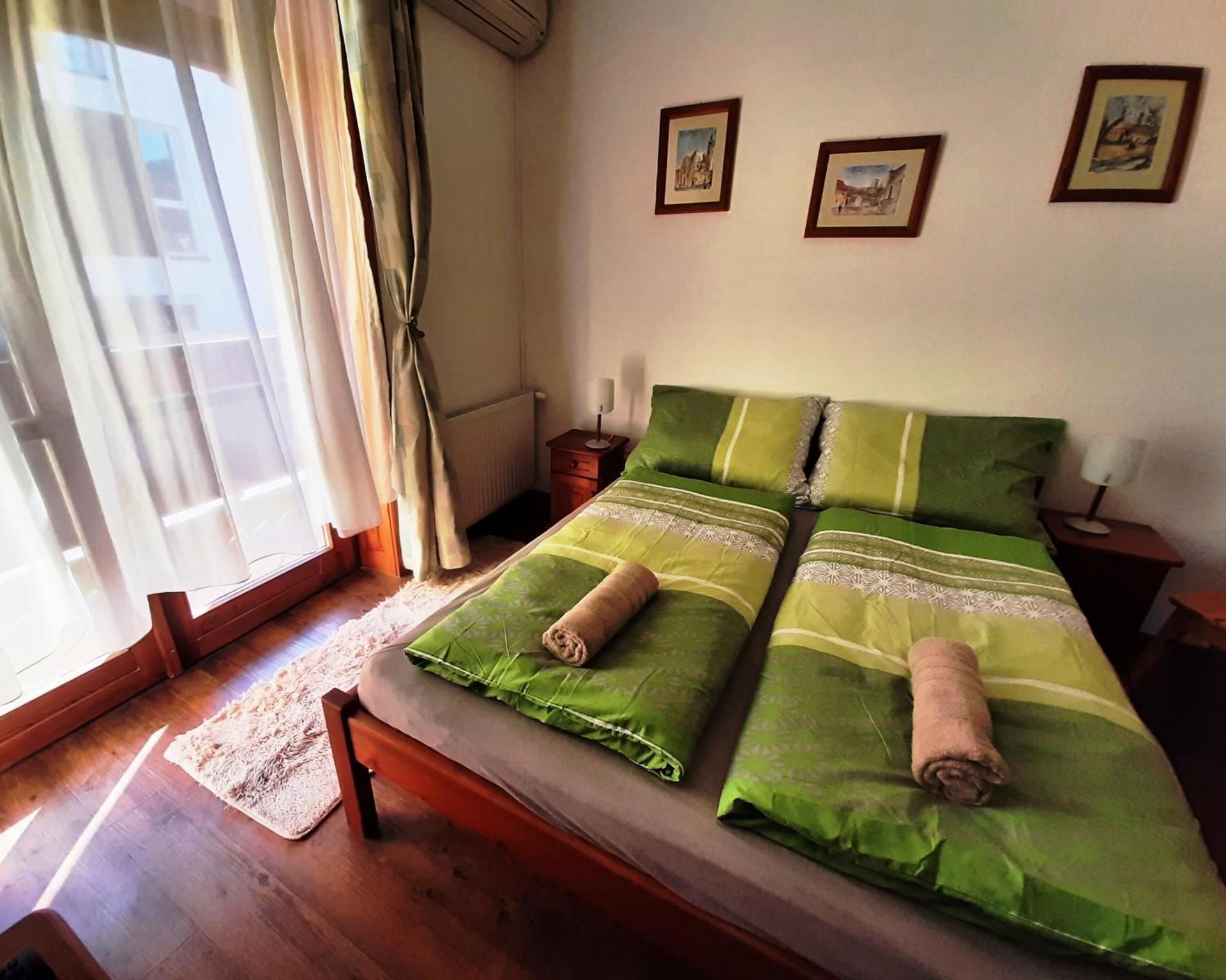 Standard Queen Room