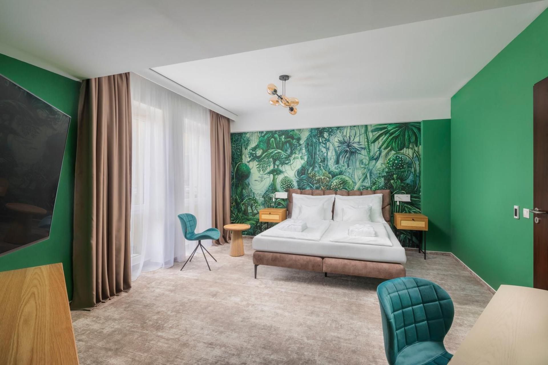 Deluxe Suite