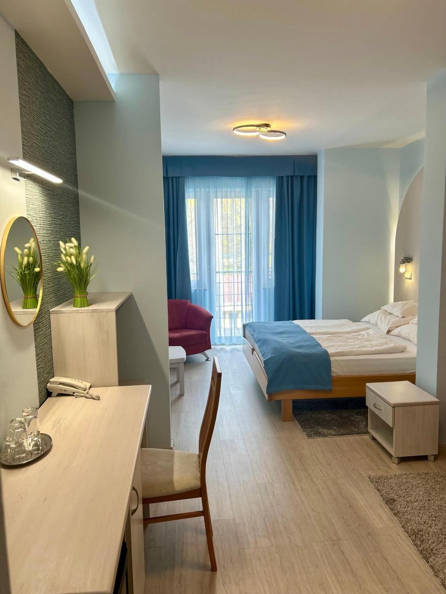 Deluxe Family Suite