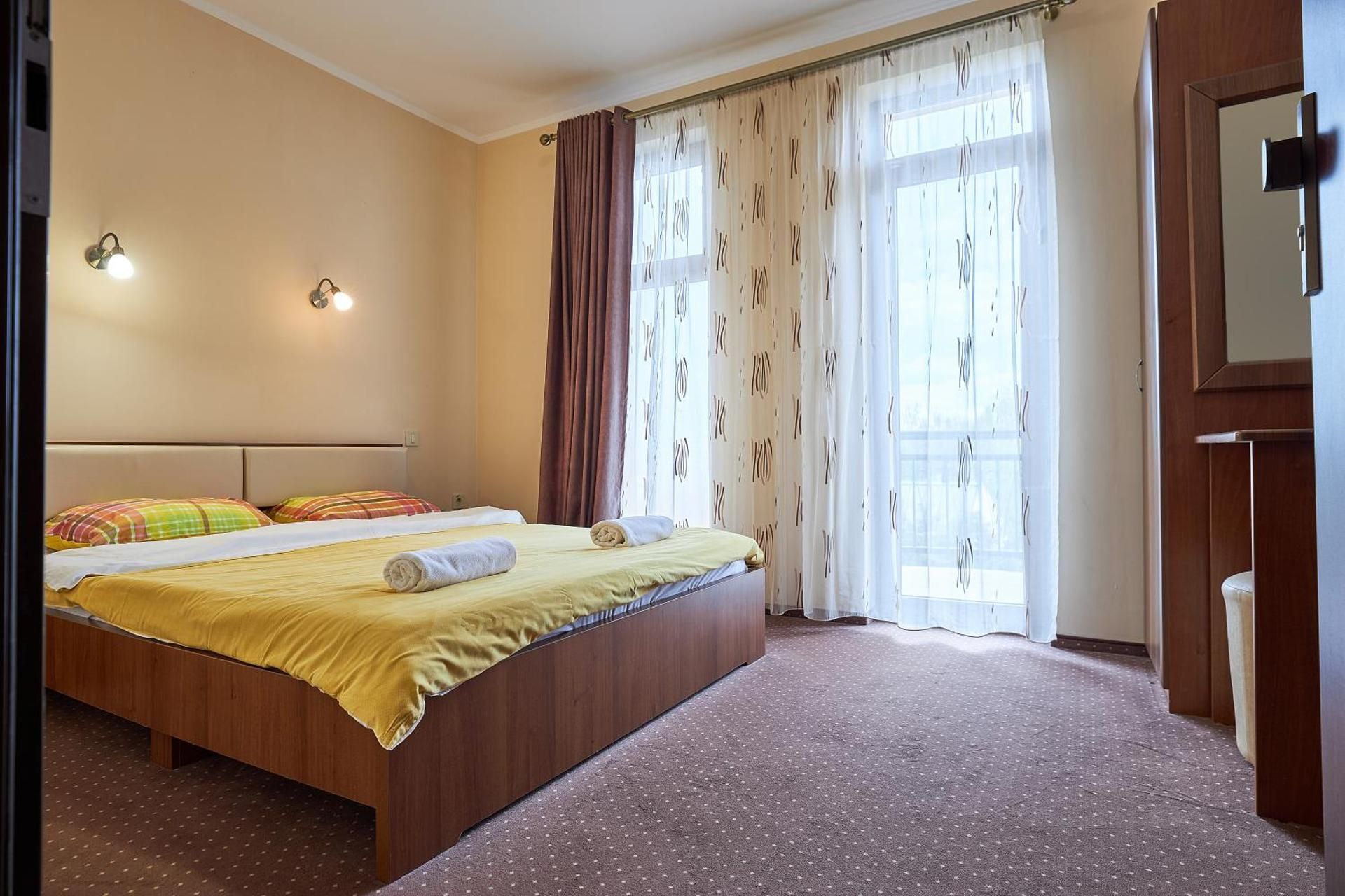 Deluxe Double or Twin Room
