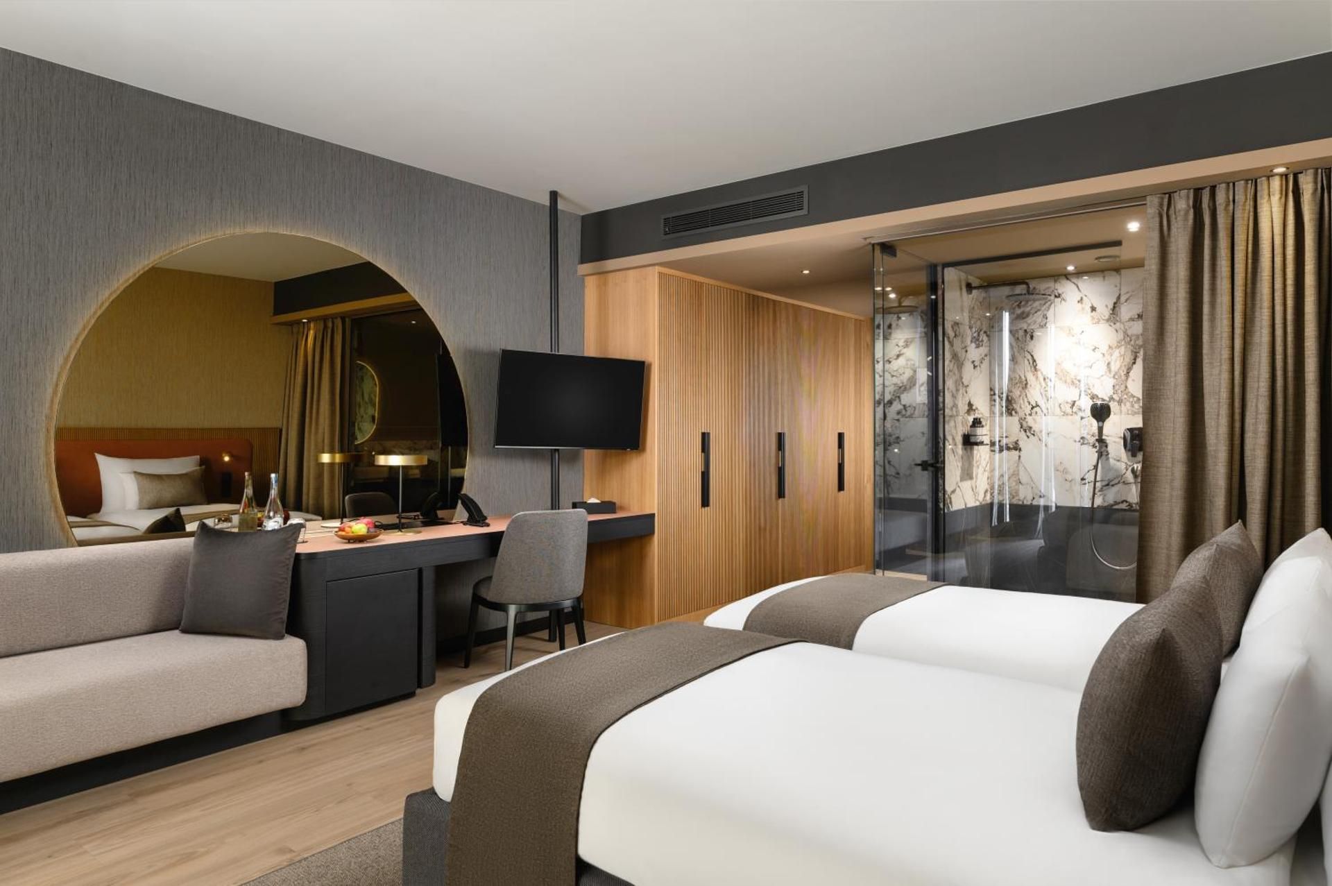 Twin Room with City View