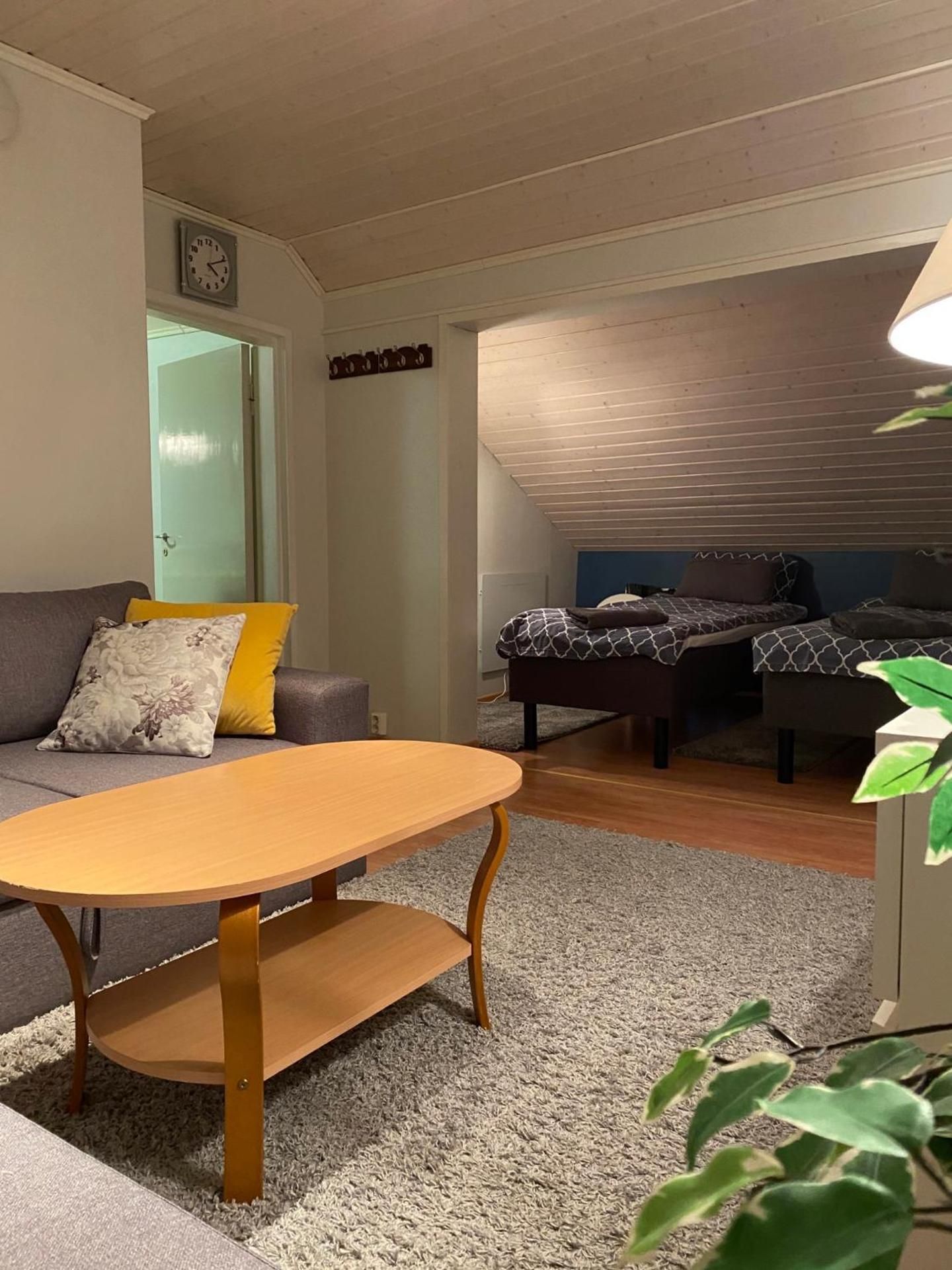 Twin Room with Shared Bathroom and Kitchen