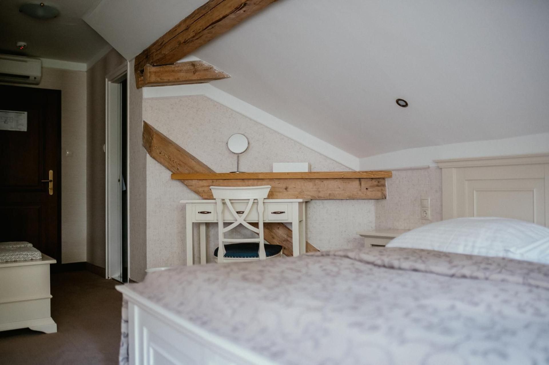 Standard Double or Twin Room - Attic