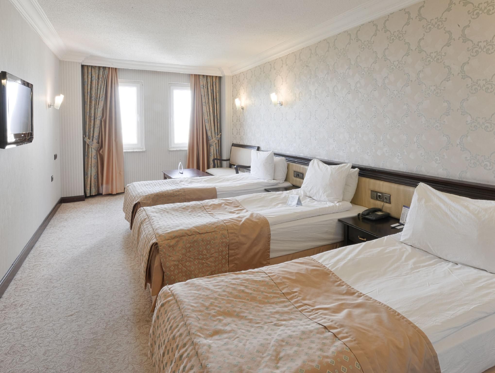 Triple Room