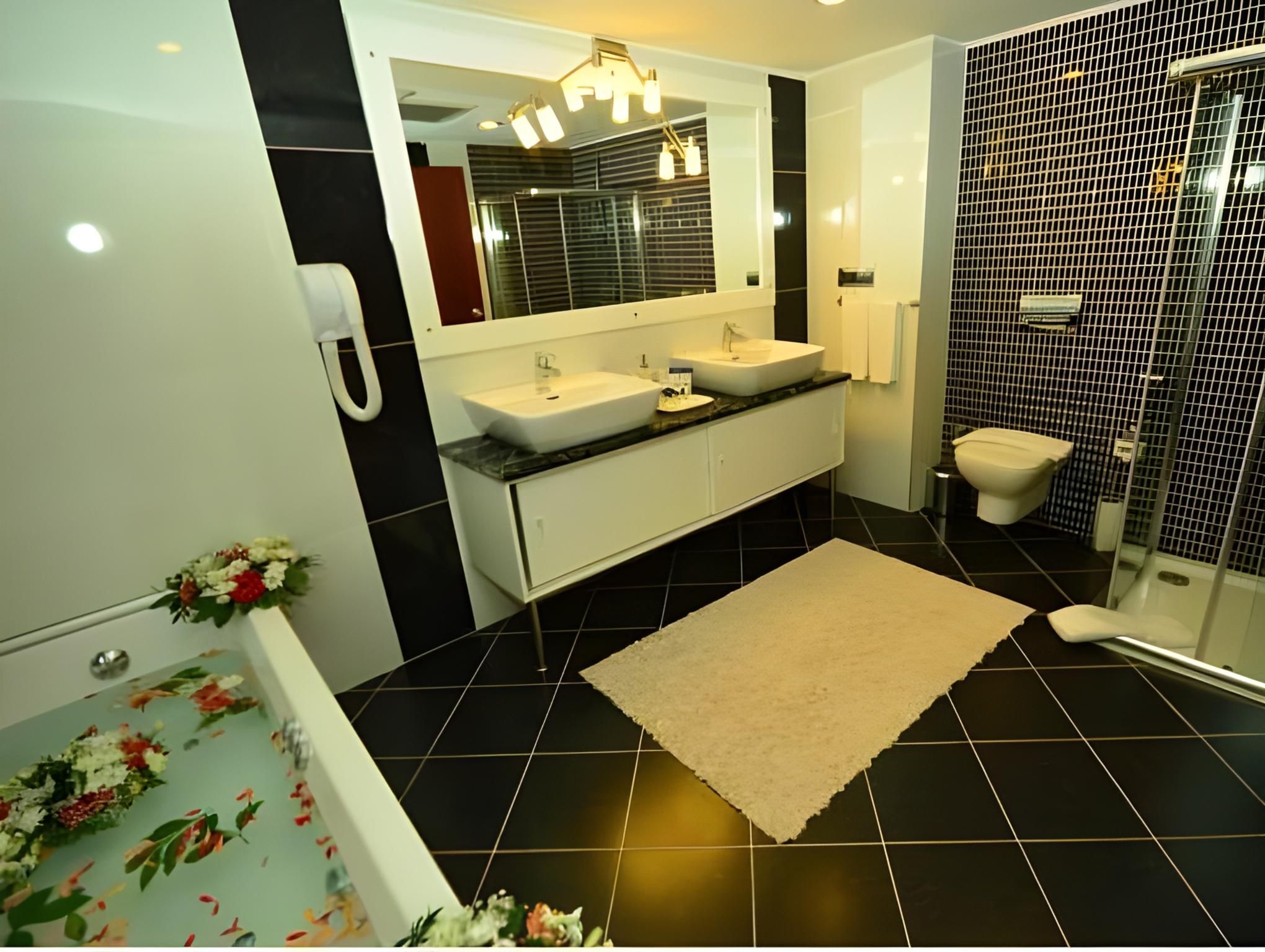 Junior Suite with Balcony