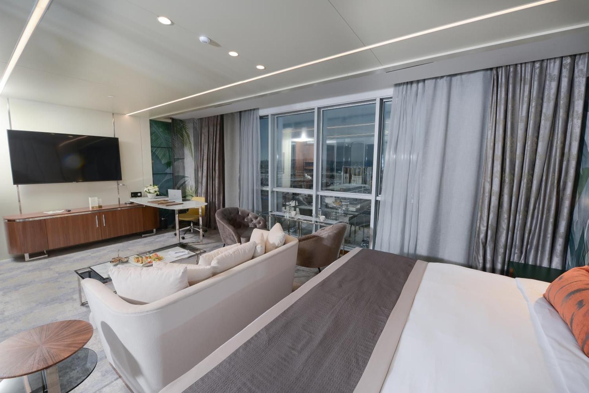 King Suite with Spa Bath