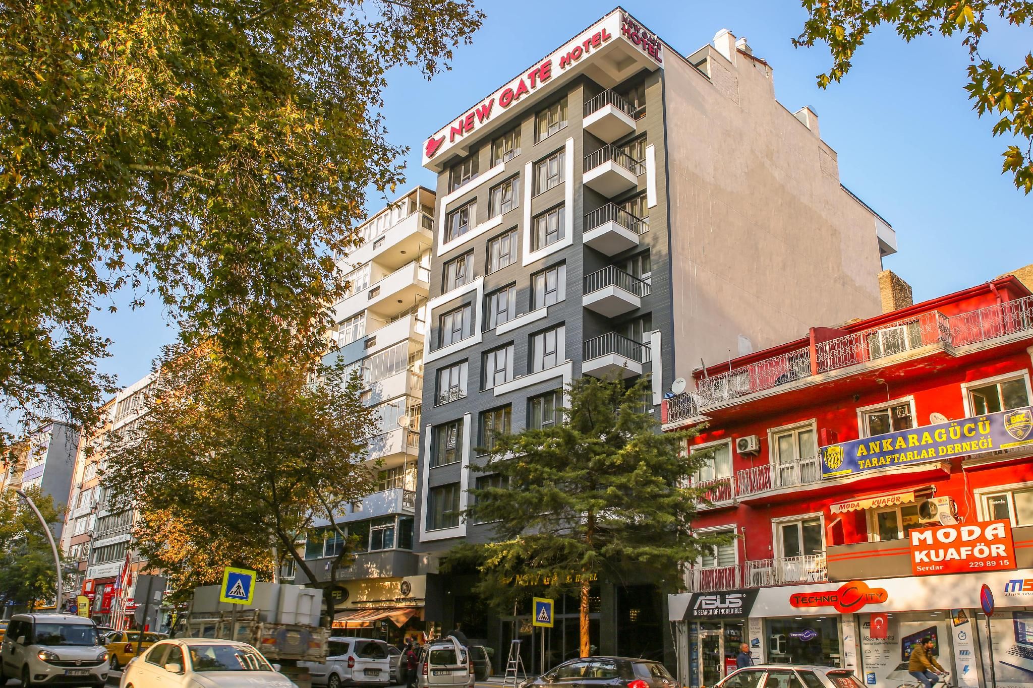 New Gate Hotel