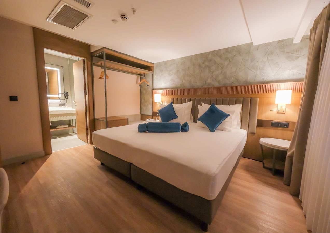 1 King Bed, Executive Room, City View