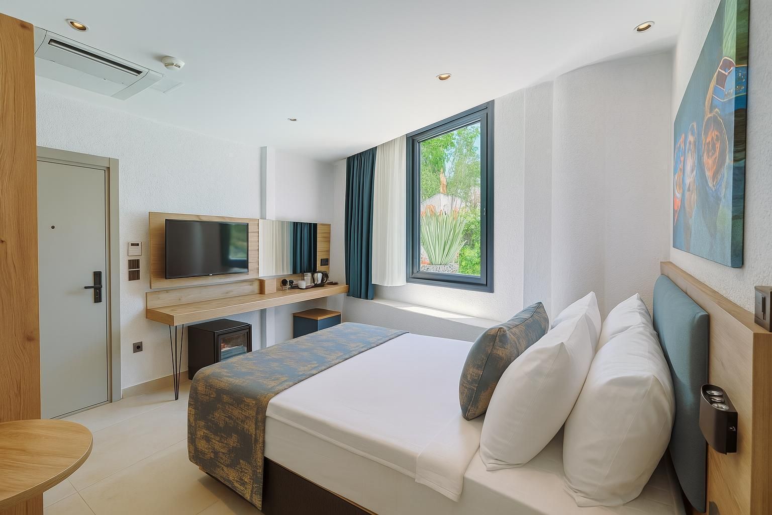 Taga Hotel Standard Room