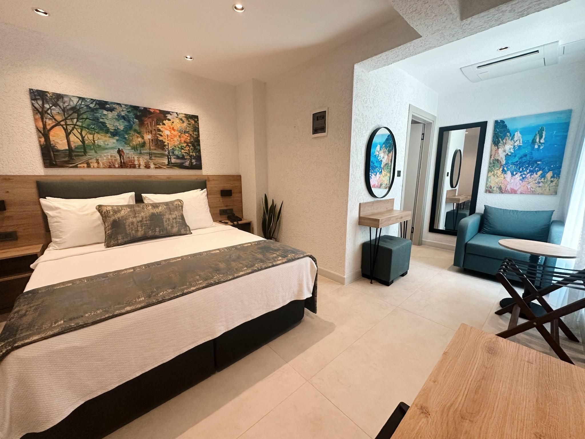 Taga Hotel Standard Room 2