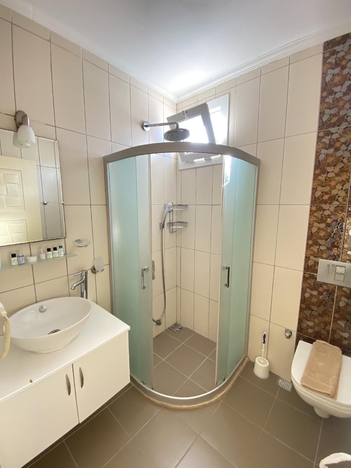 Deluxe Room with 4 Single Beds