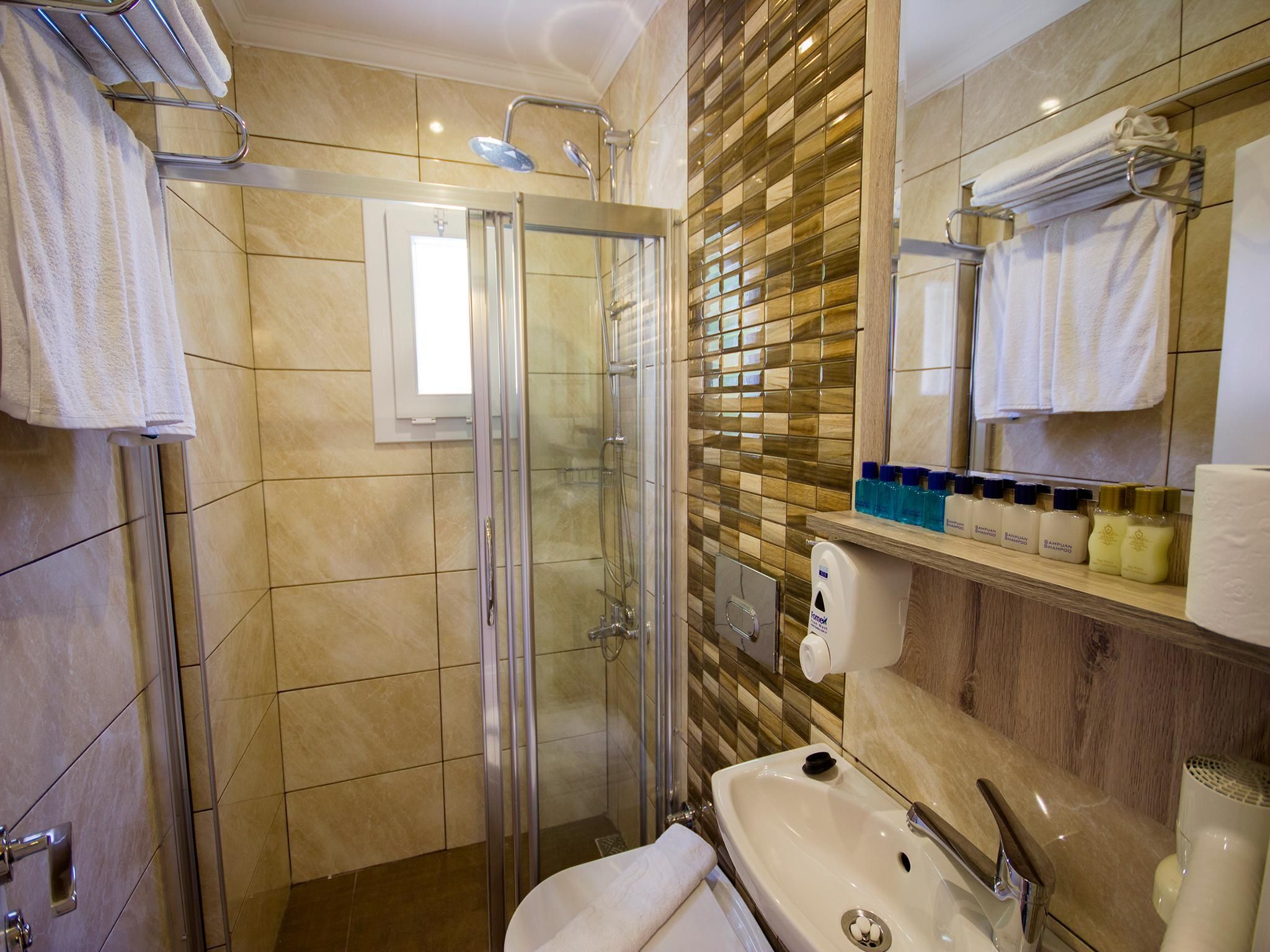 Akkan Beach Hotel Deluxe Double Room with Sea View 3