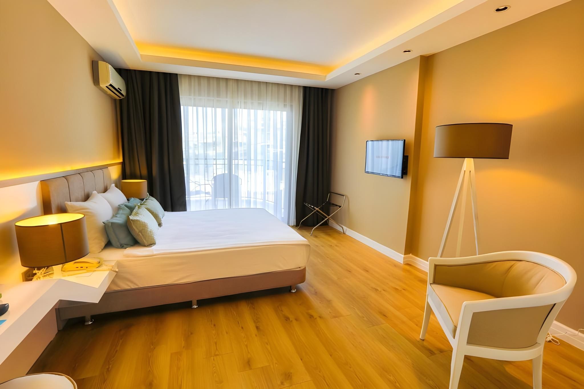 Partial Sea View Room