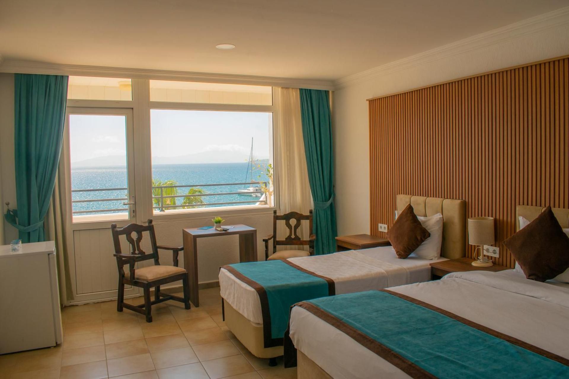 Double Room with Balcony and Sea View