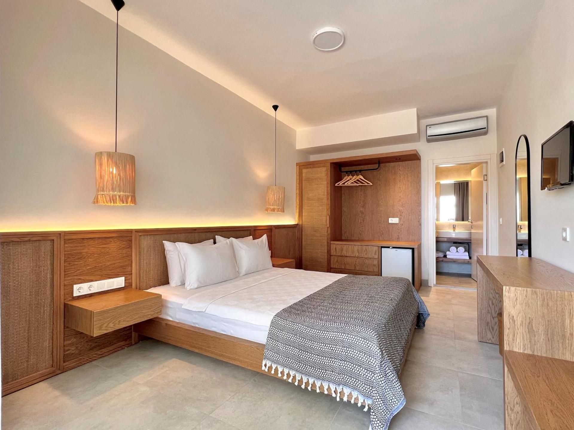 Lavinya Maison Superior Double Room 2