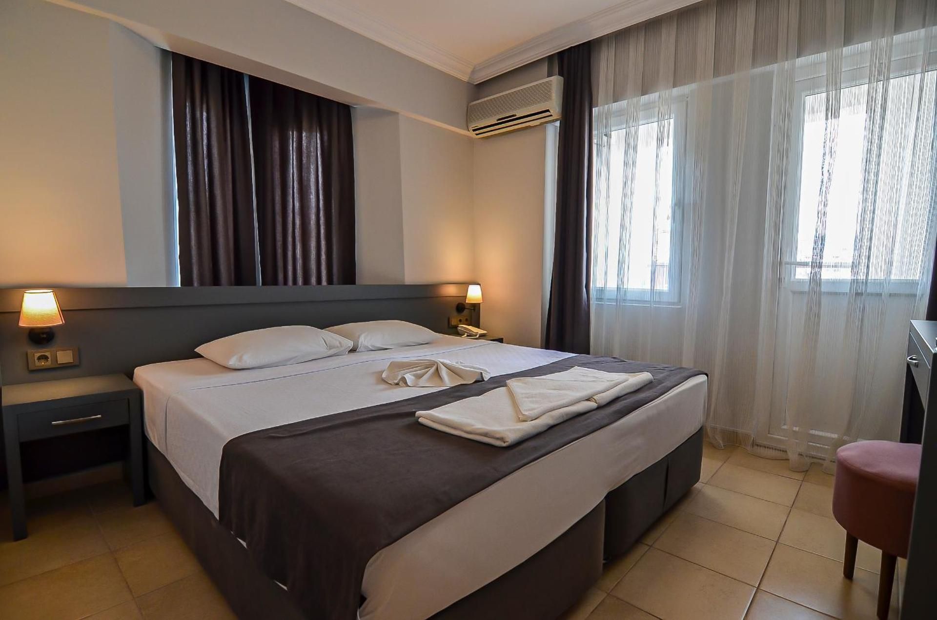 Superior Land View Room