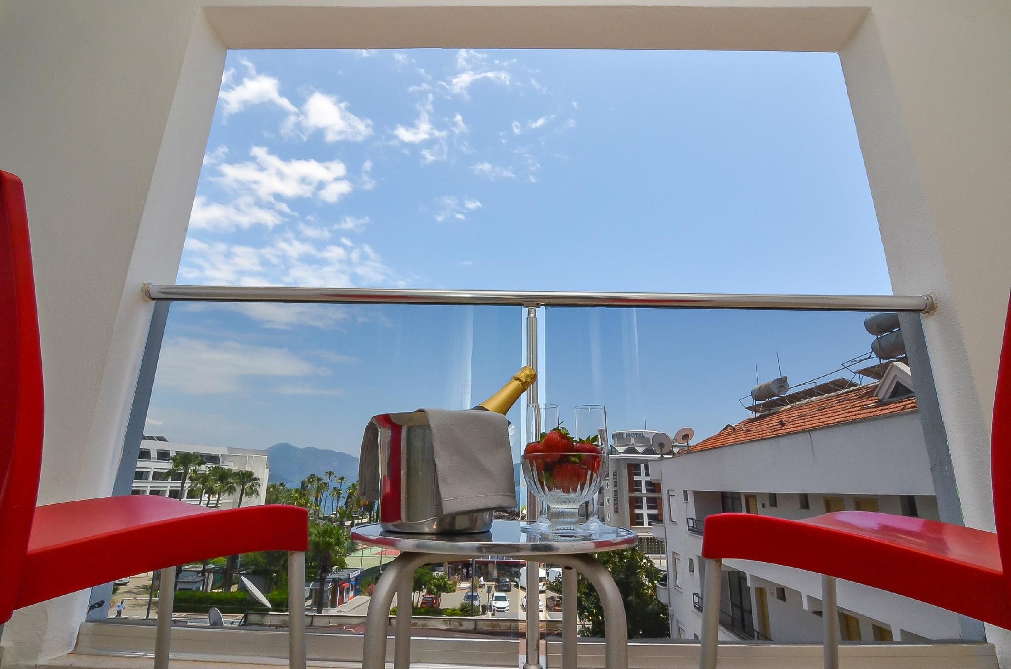 Superior Sea View Room