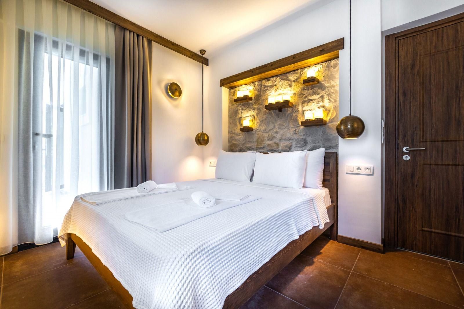Triple Room - 1 Double Bed and 1 Single Bed