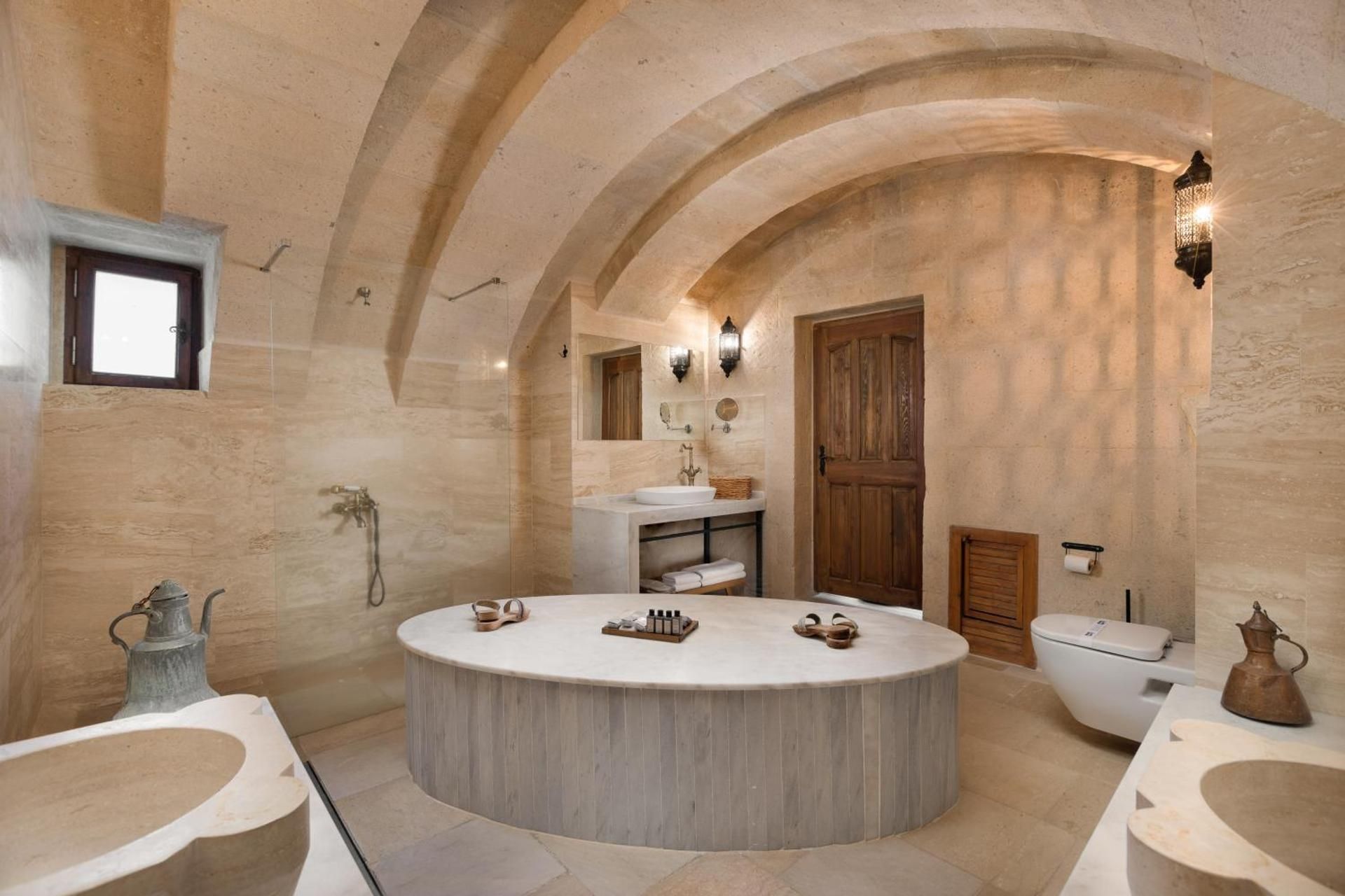 Queen Hammam Suite