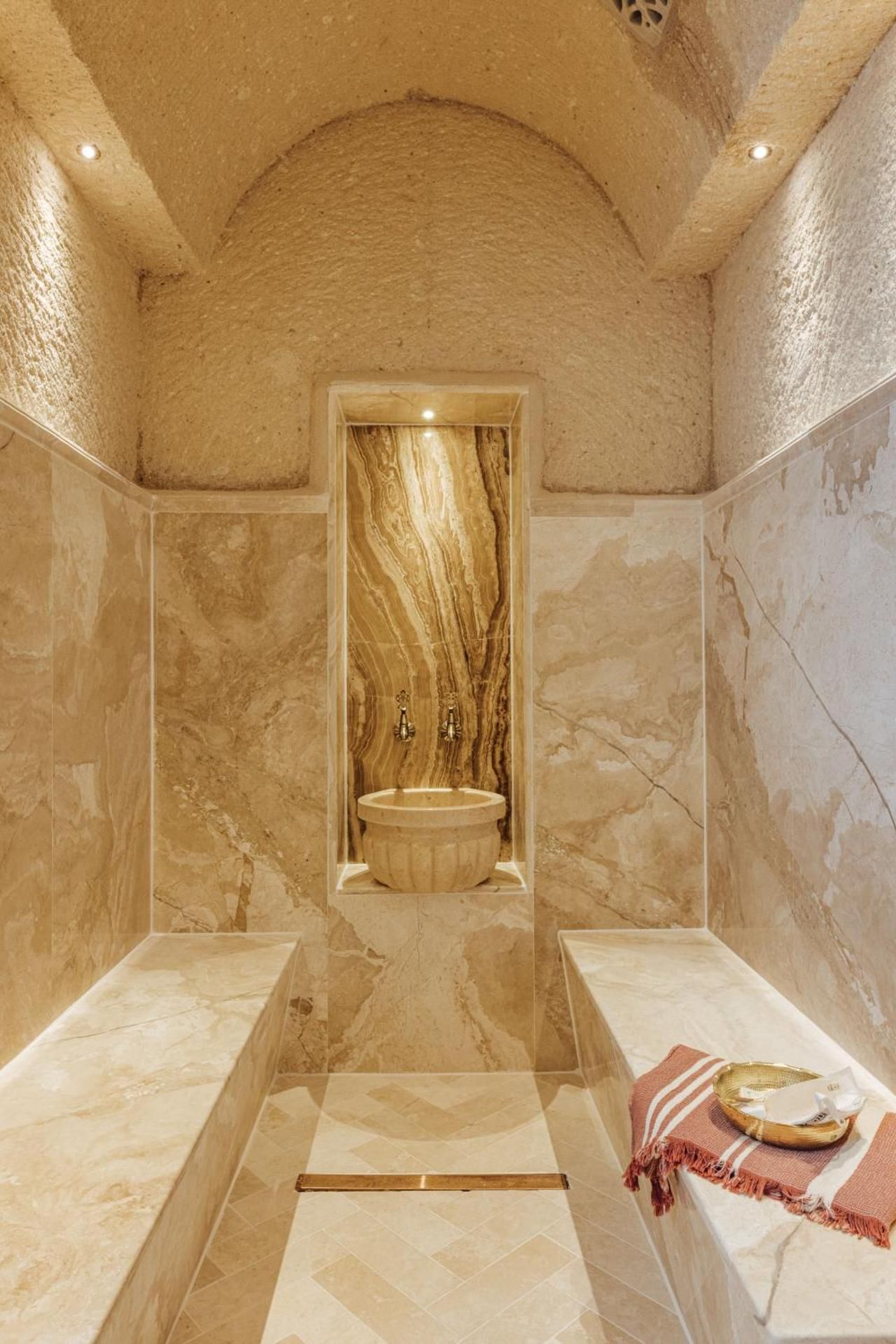 King Suite with Spa Bath