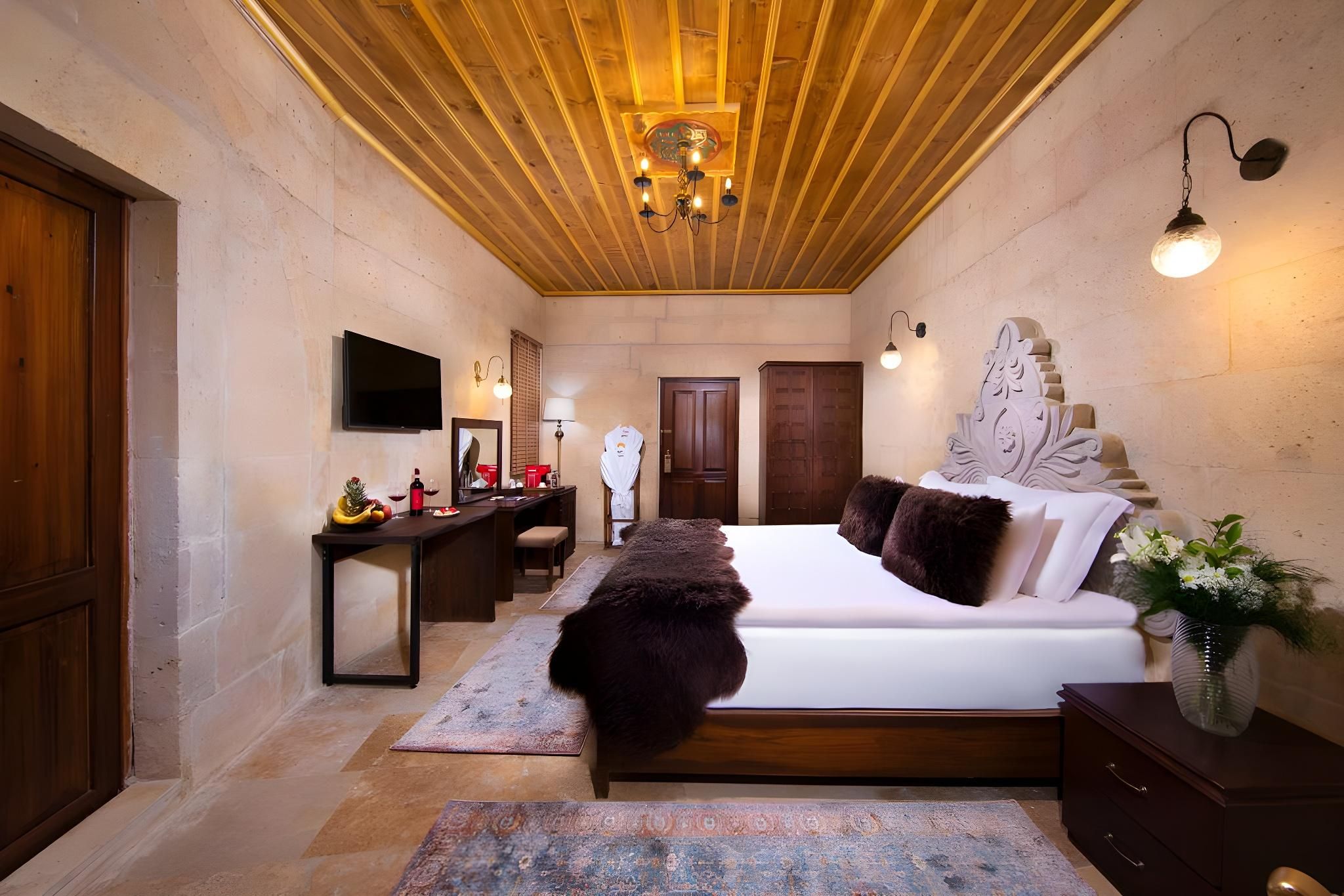 Medusa Room