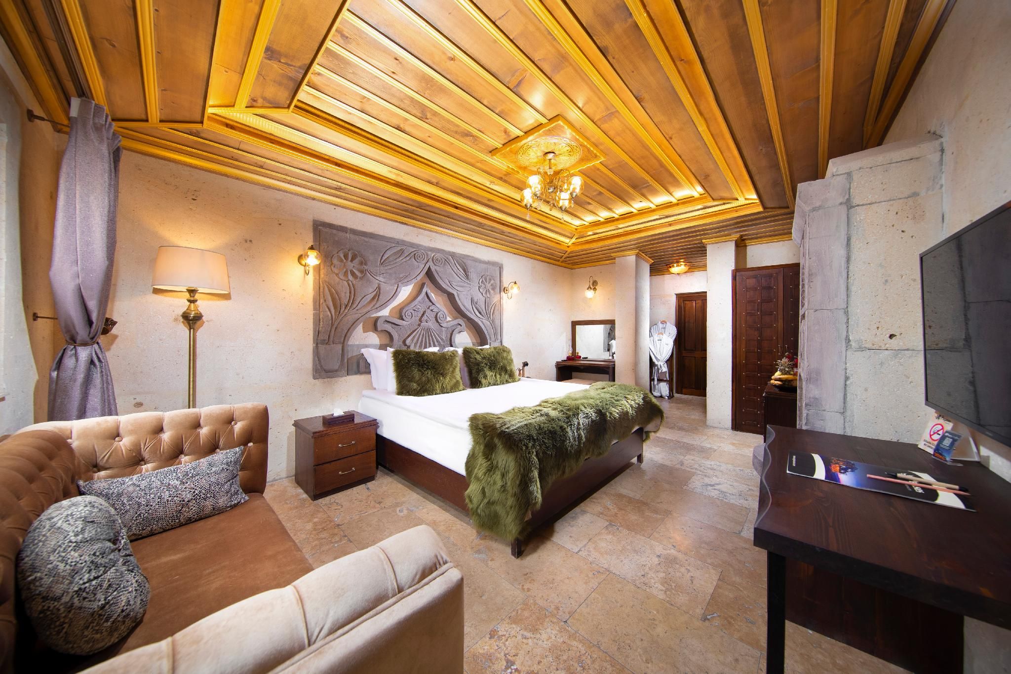 Troya Room
