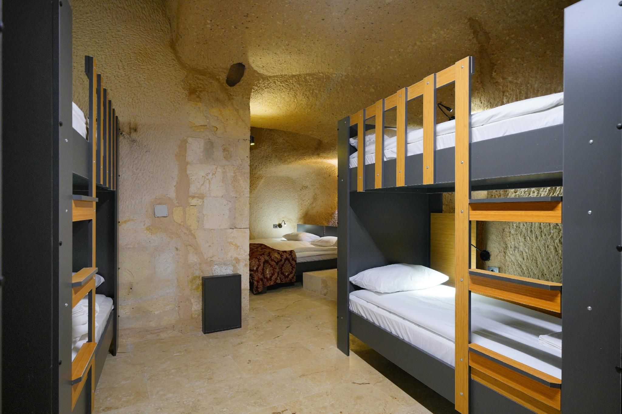 Family Room - 10 People