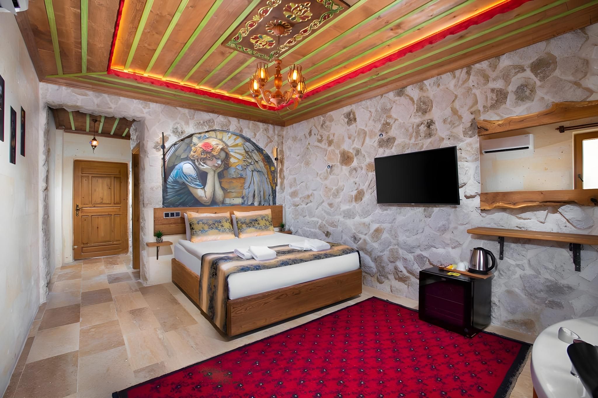 Deluxe Suite with Jacuzzi