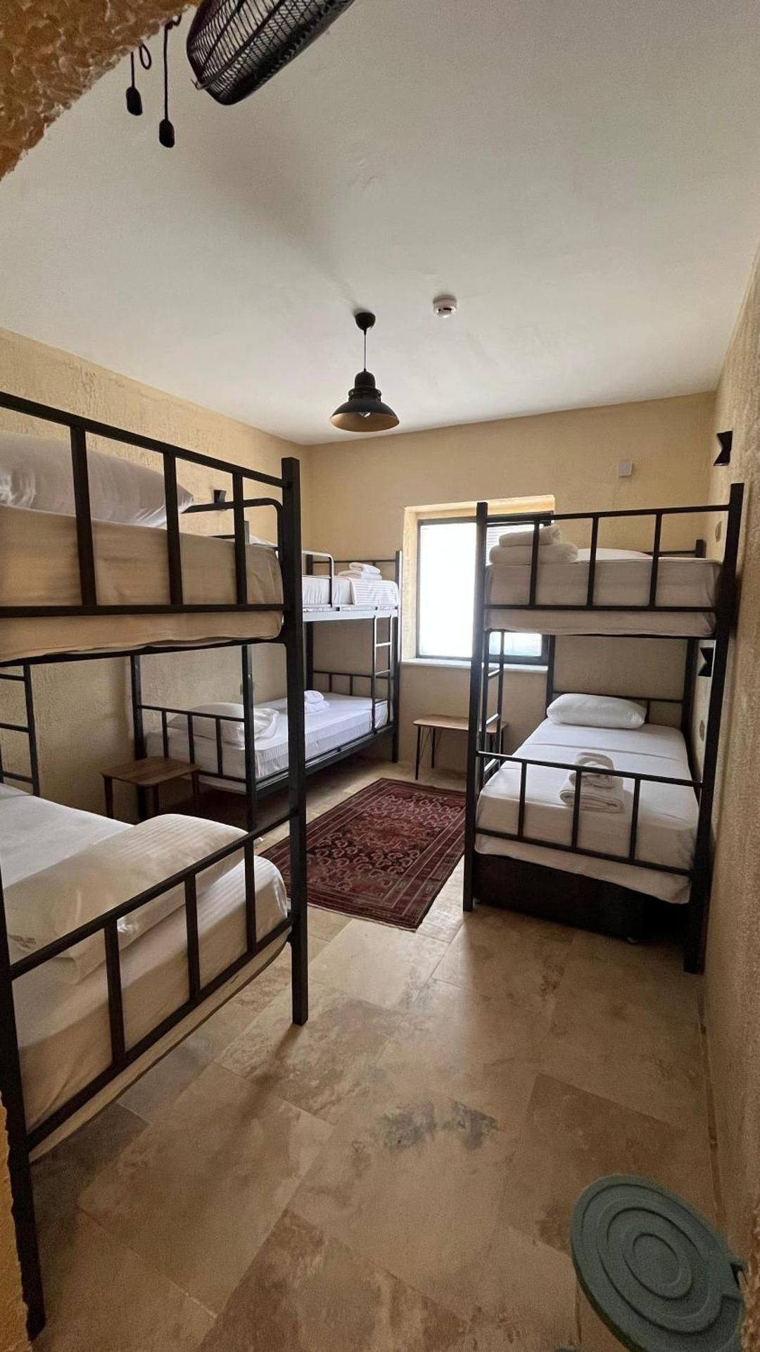 Bunk Bed - Mixed Dorms 12 beds