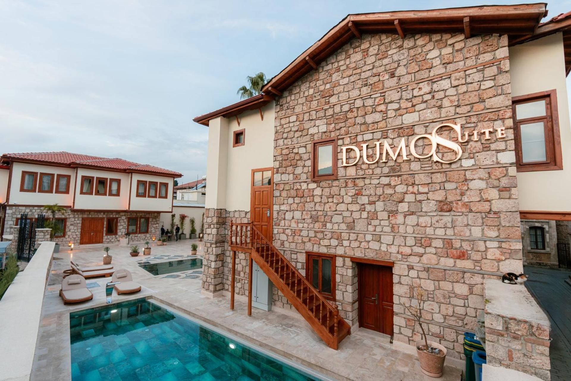 Dumo Suite Hotel