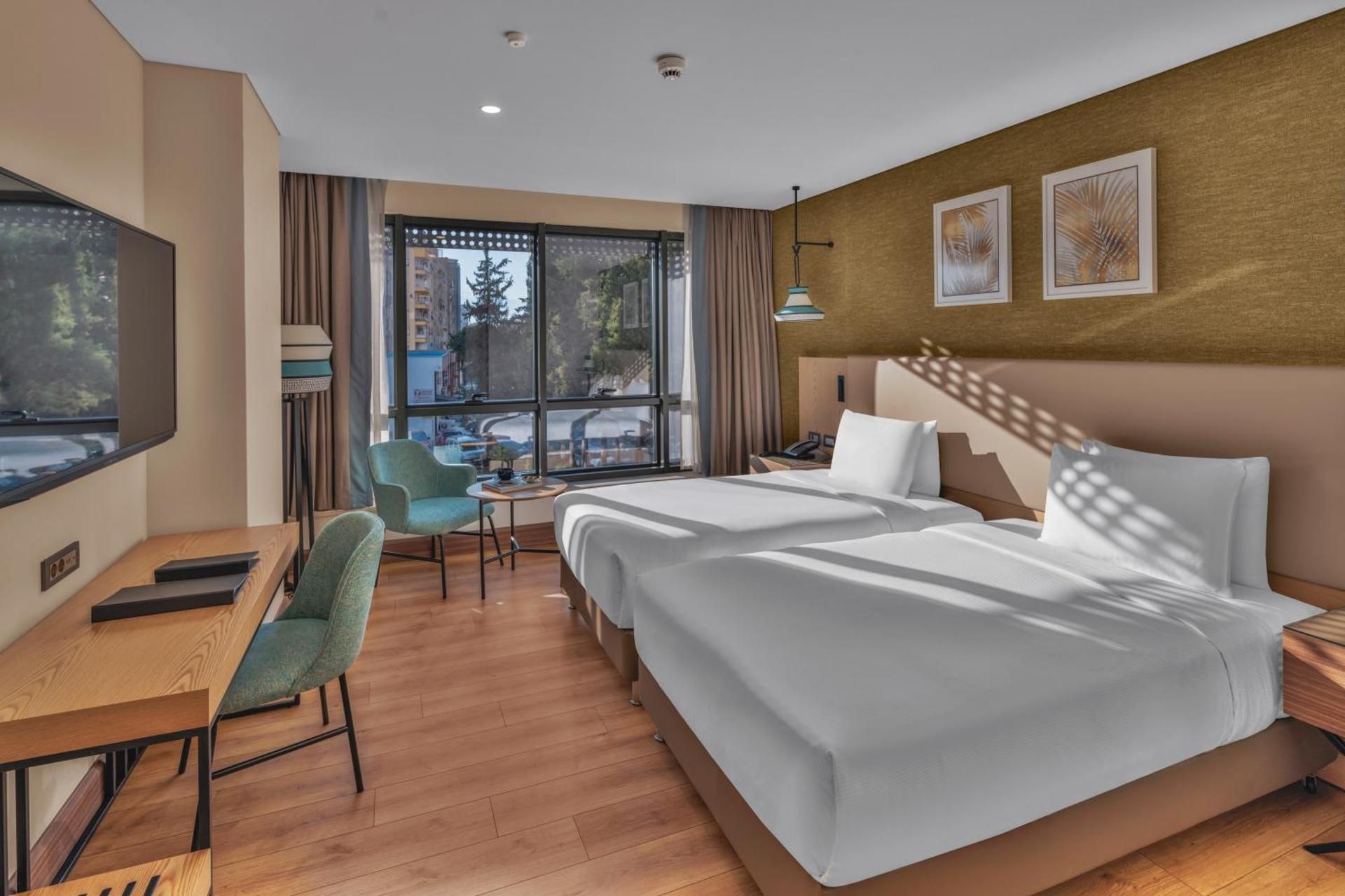 2 TWIN PREMIUM ROOM