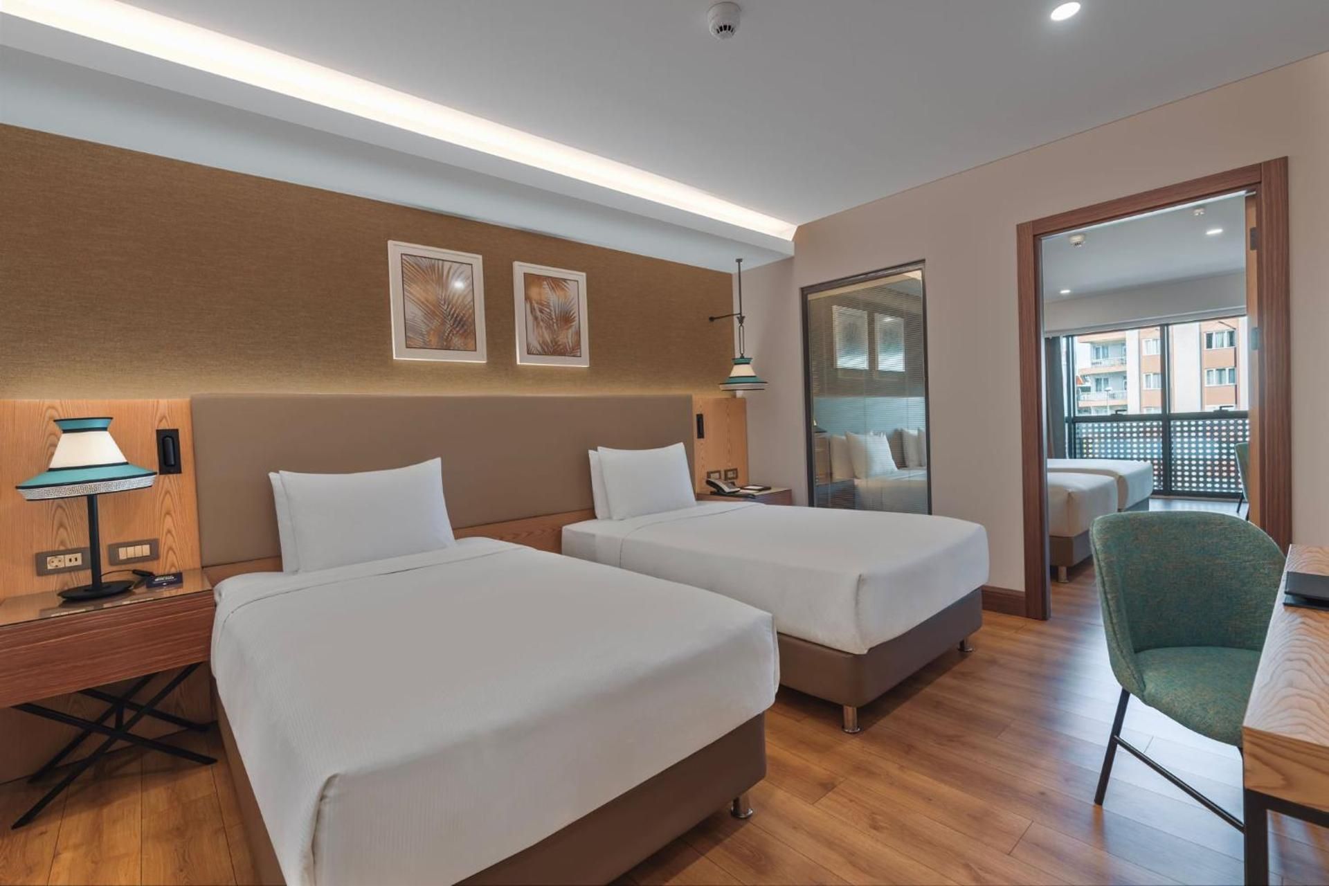 4 Twin Bed Room