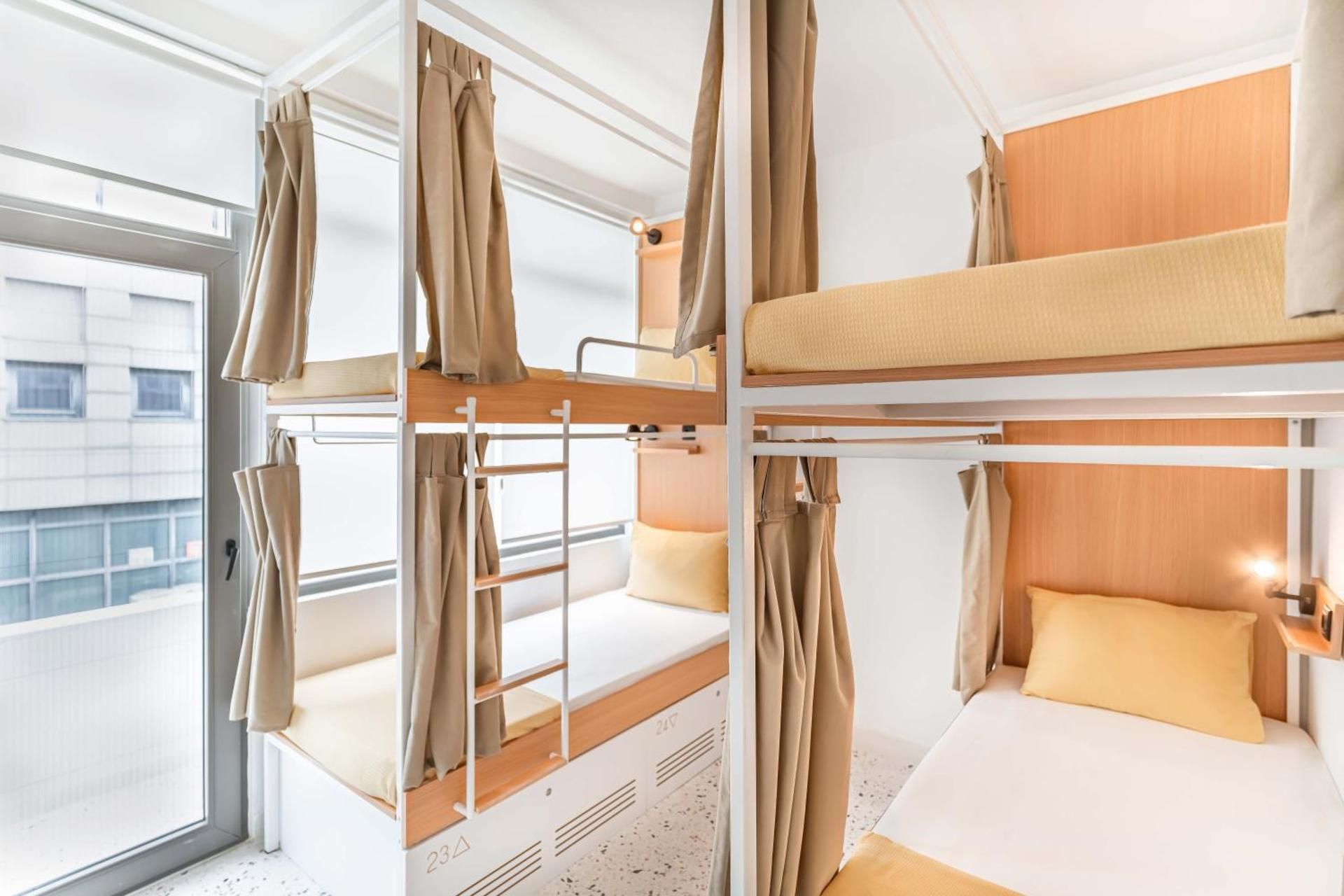 Bed in 4-Bed Mixed Dormitory Room