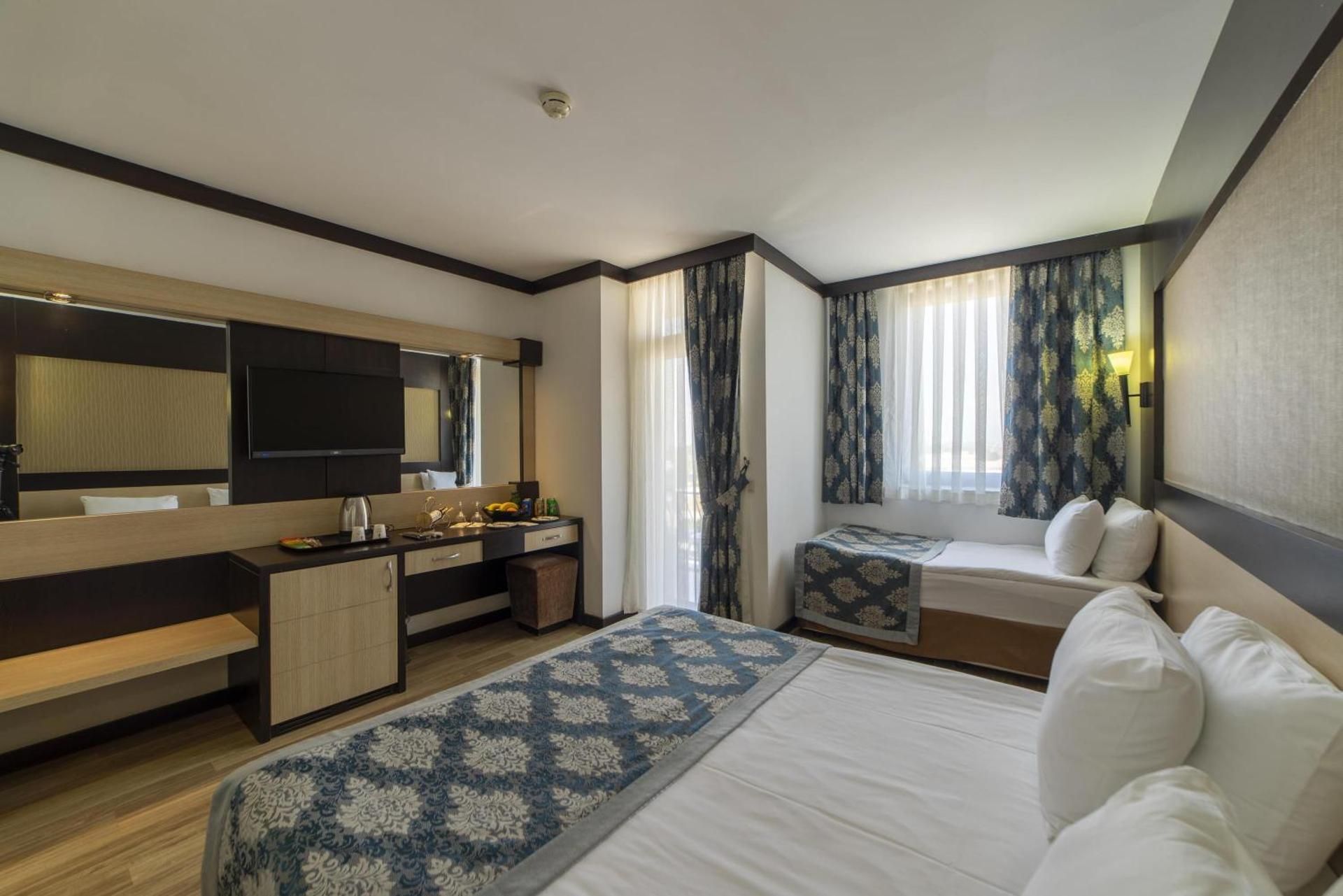 Superior Double or Twin Room with Pool View