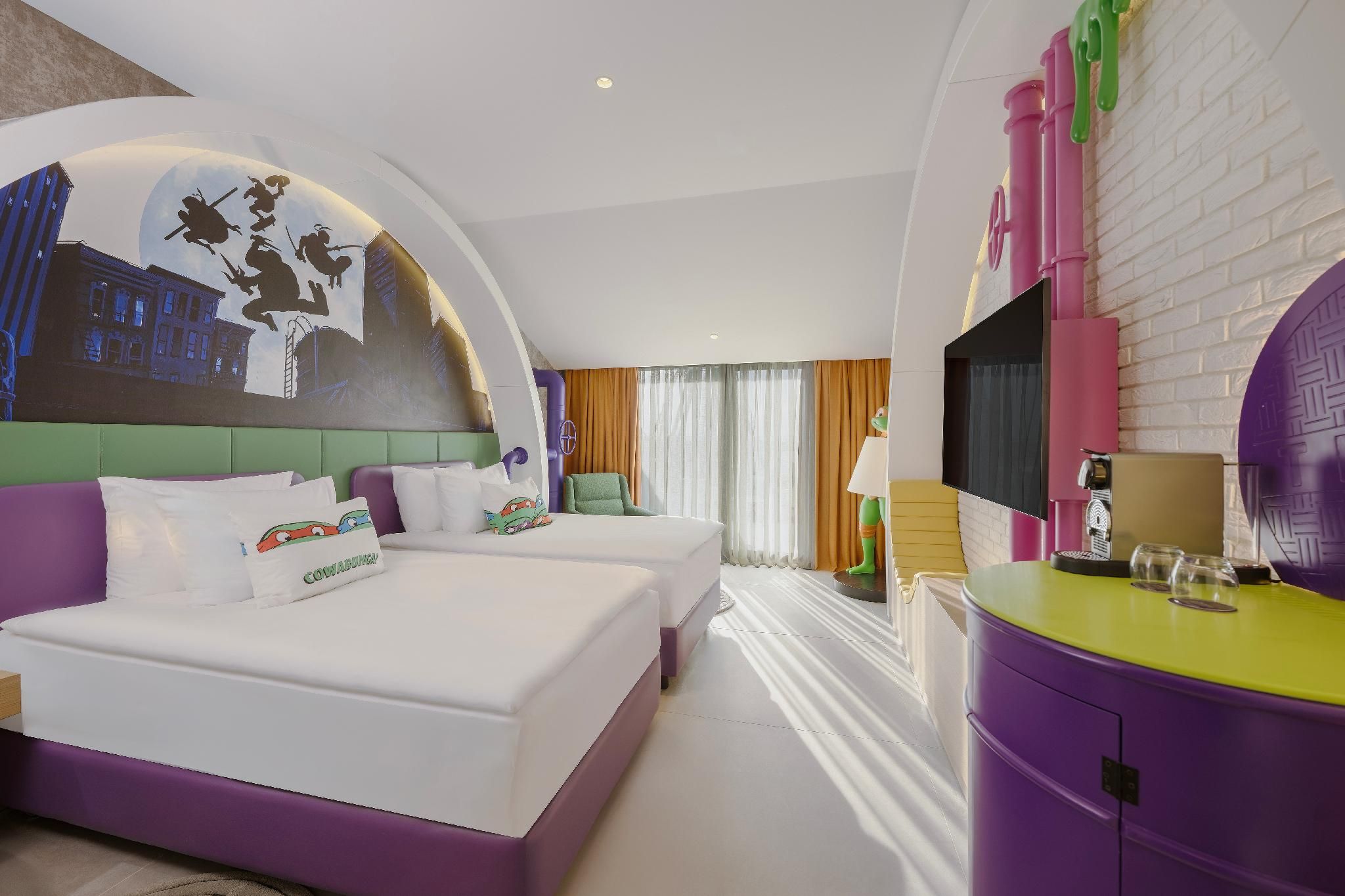 Themed Deluxe Room Connection