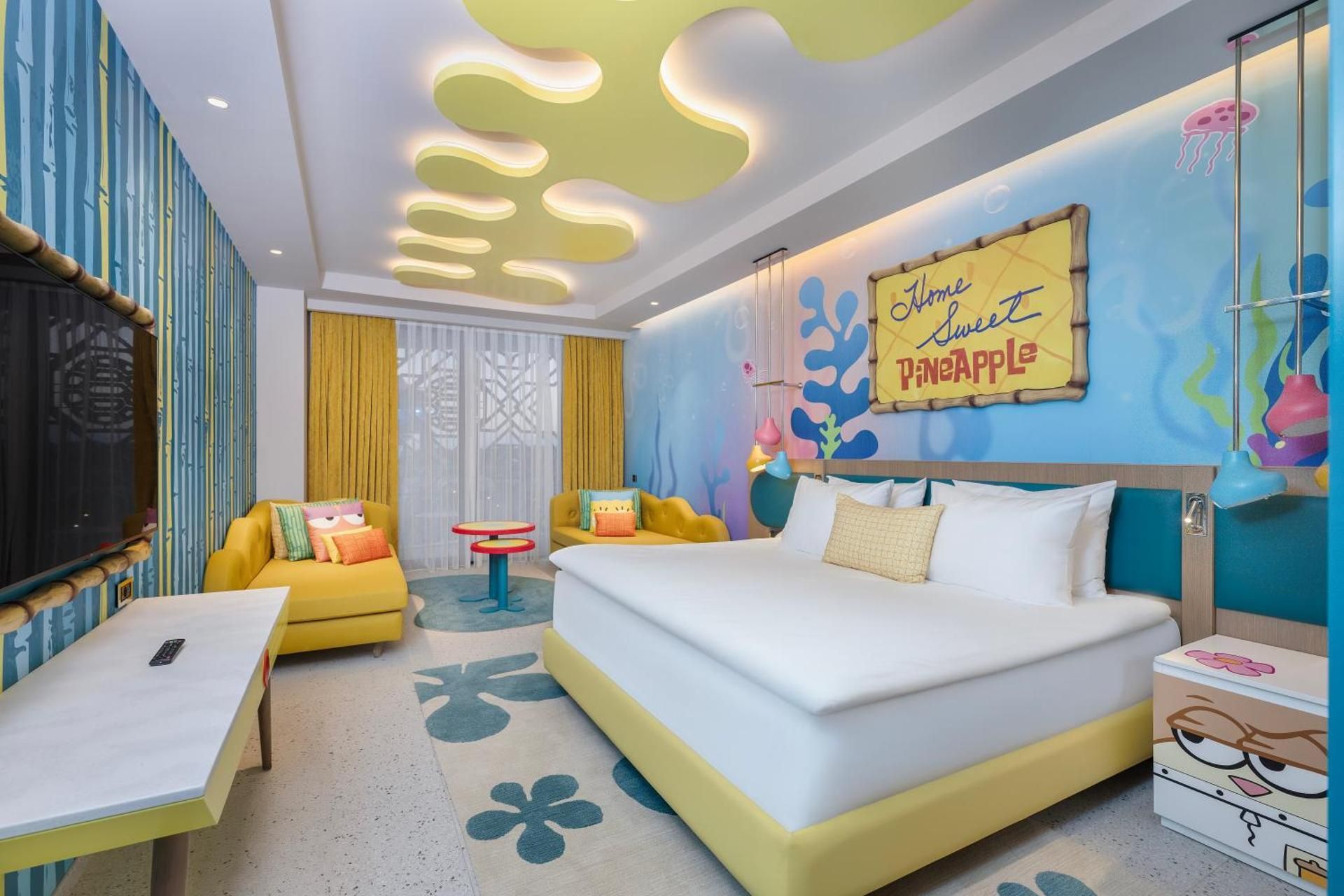 Themed Deluxe Room With Two Kids
