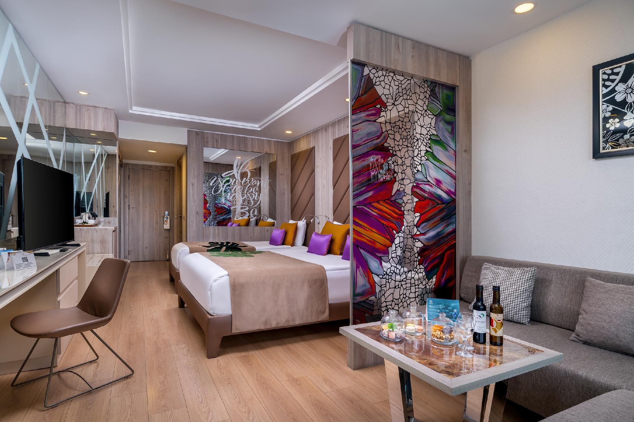 Be Trendy Land View Room