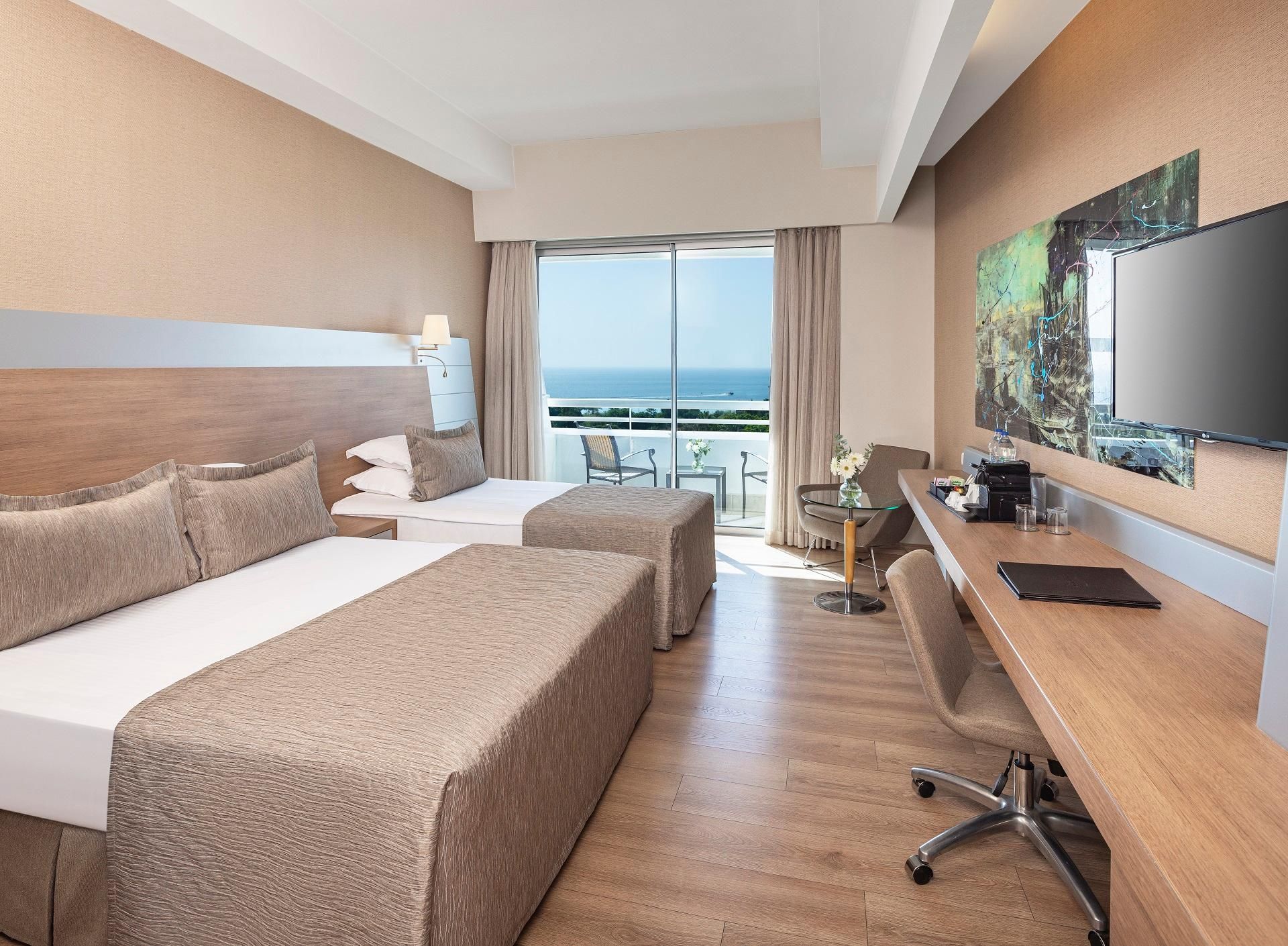Deluxe Sea View Room with Balcony