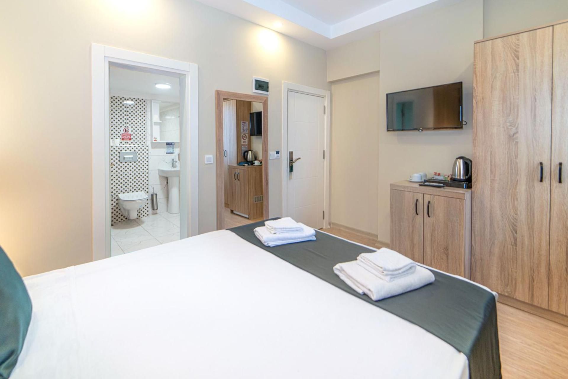 Standard - 1 Double Bed