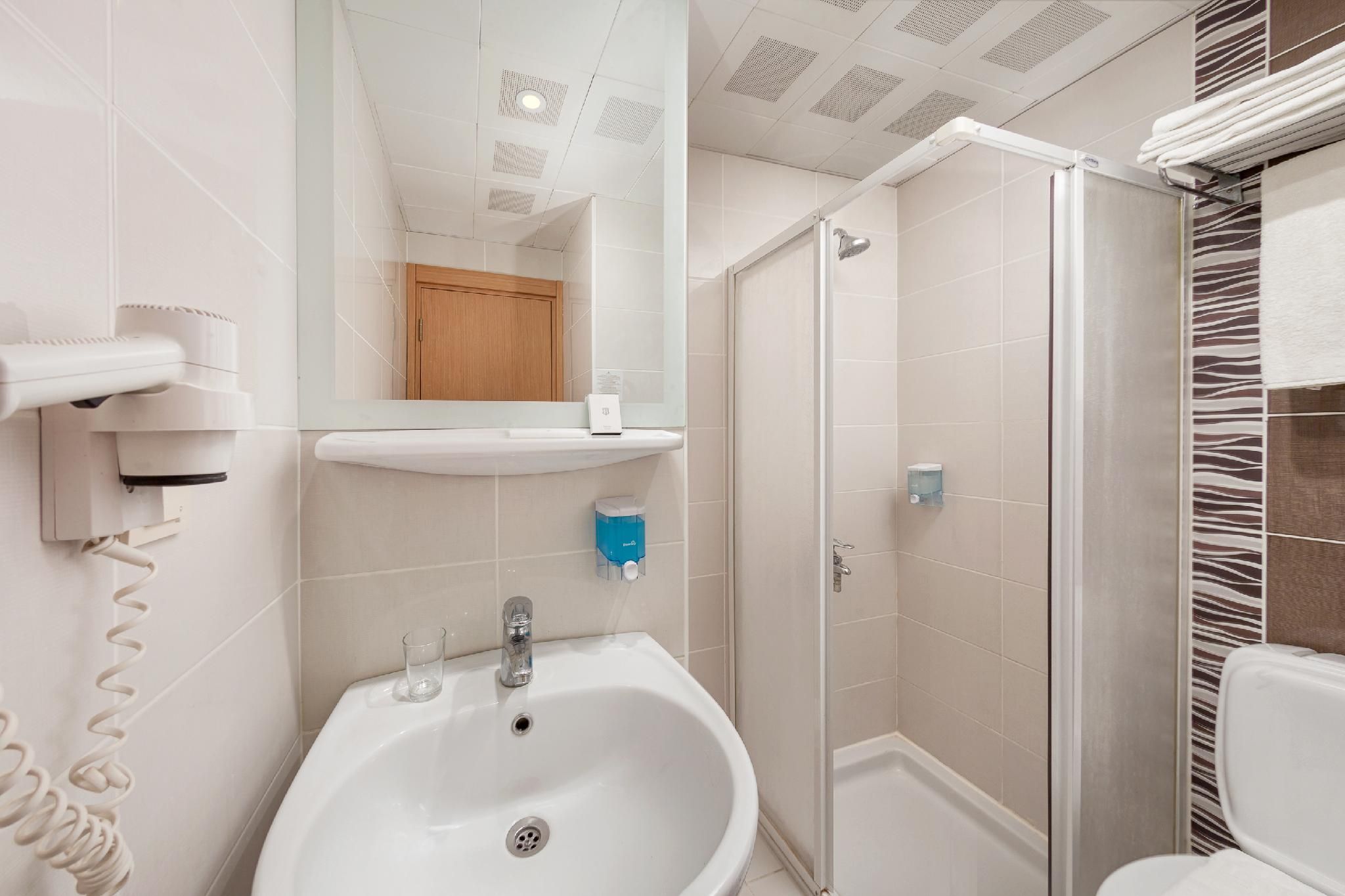 Superior Room with Garden View