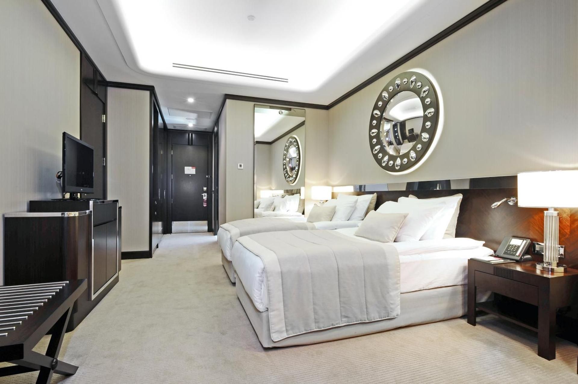 2 Single Bed Smoking