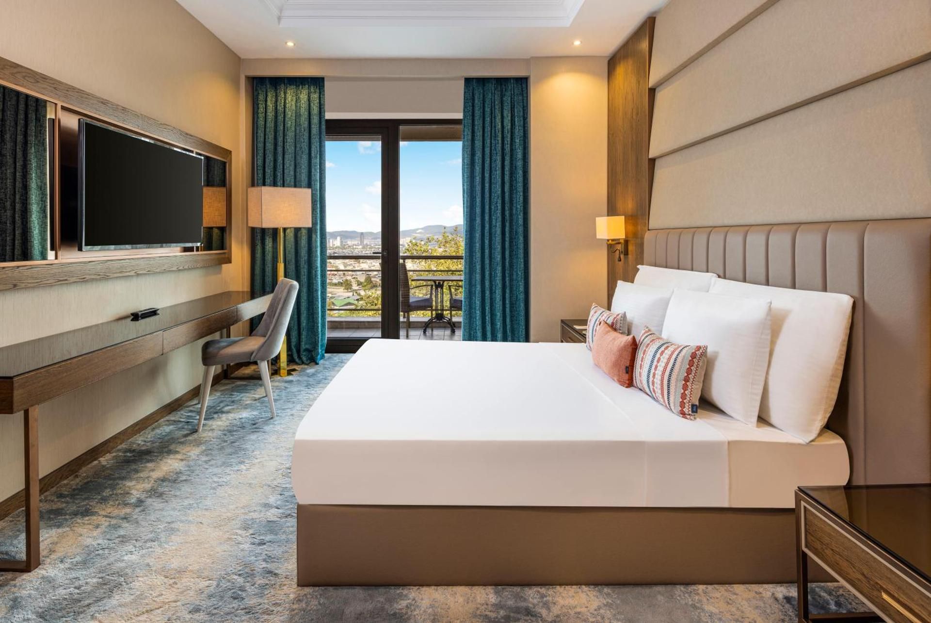 Deluxe Suite